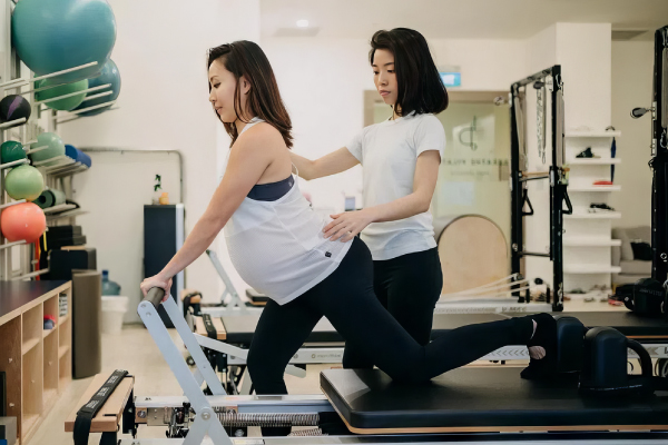 Pilates tác động như thế nào đến đau lưng khi mang thai